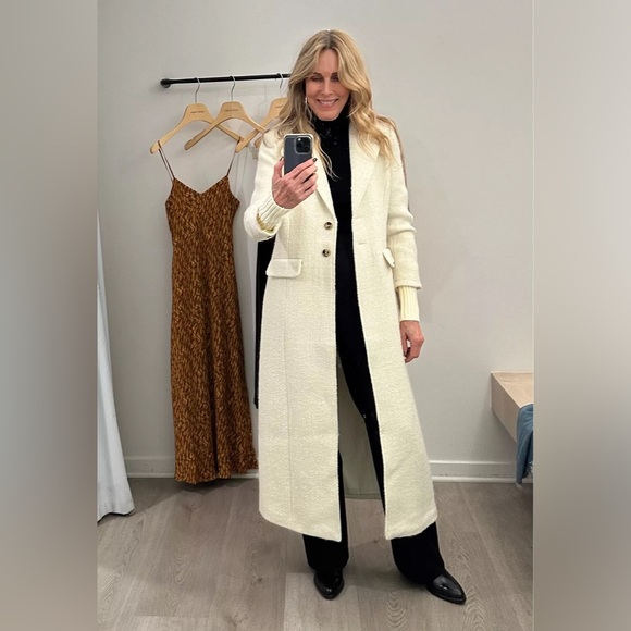 Favorite Daughter The City Coat in White Boucle - Picture 2 of 12